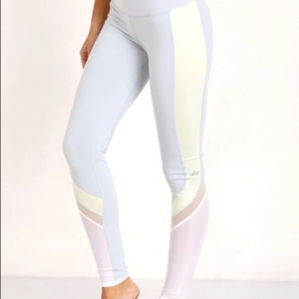Alo Yoga elevate leggings
